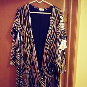 LulaRoe 2017 Elegant Silver,gold and black M Sarah